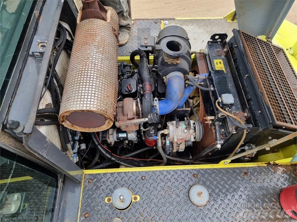 Ammann AP240 Gummiradwalzen