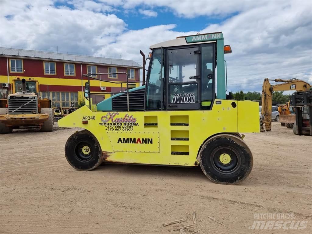 Ammann AP240 Gummiradwalzen