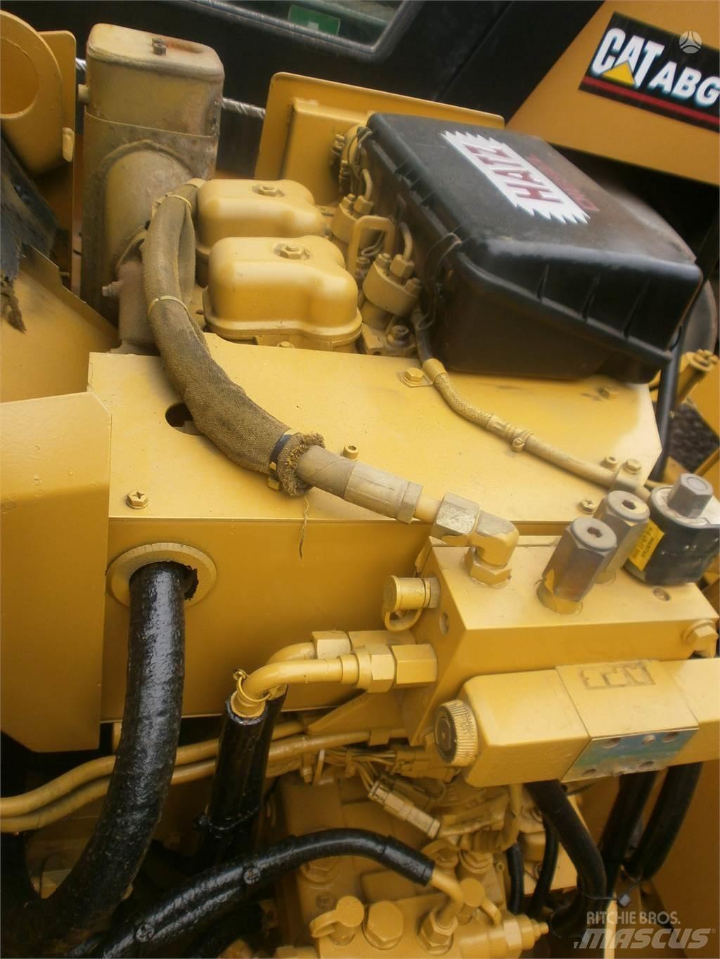 CAT CB224C Tandemwalzen