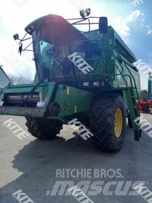 John Deere 2256 2WD Mähdrescher