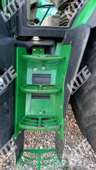 John Deere 6215R Traktoren