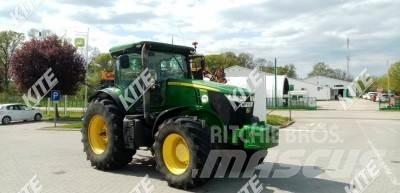 John Deere 7200R Traktoren