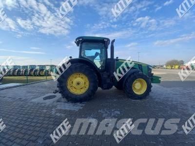 John Deere 8295R Traktoren