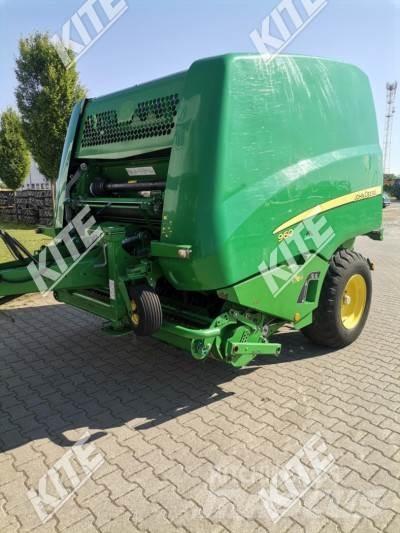 John Deere 960N Rundballenpressen