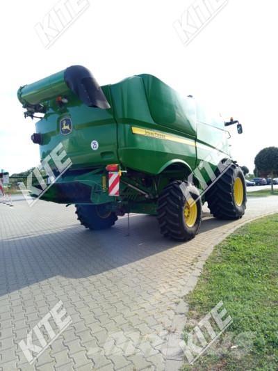 John Deere S690 Mähdrescher