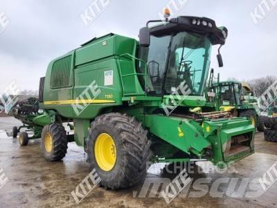 John Deere T550 2WD Mähdrescher