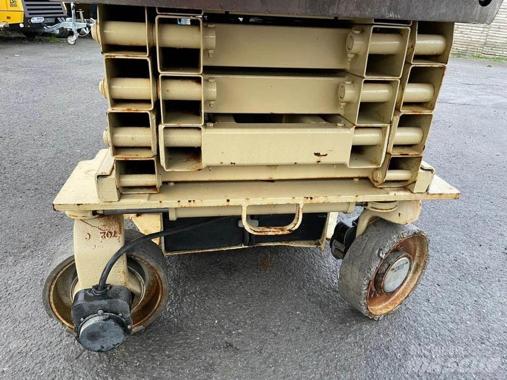 JLG 3246ES Scheren-Arbeitsbühnen