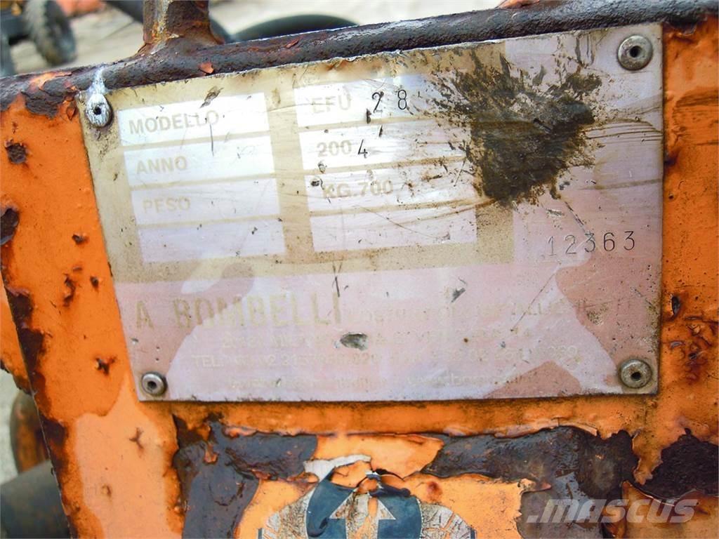  BOMBELLI EFU 28 Schneeschilde und -pflüge