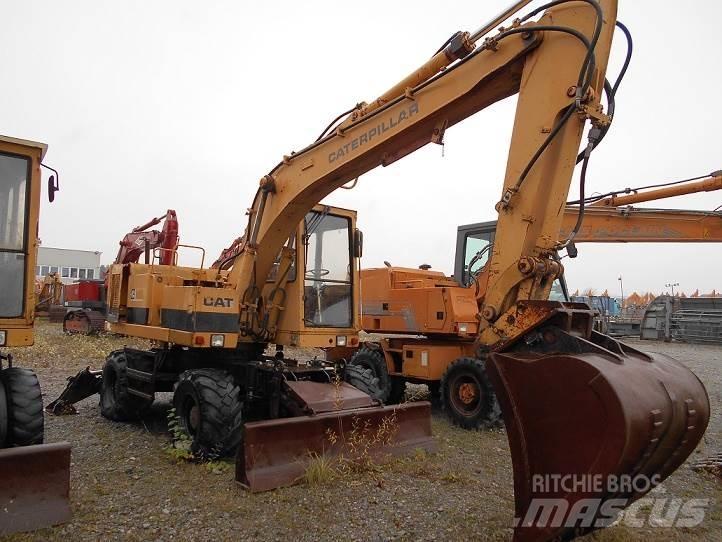 CAT 212B FT Mobilbagger