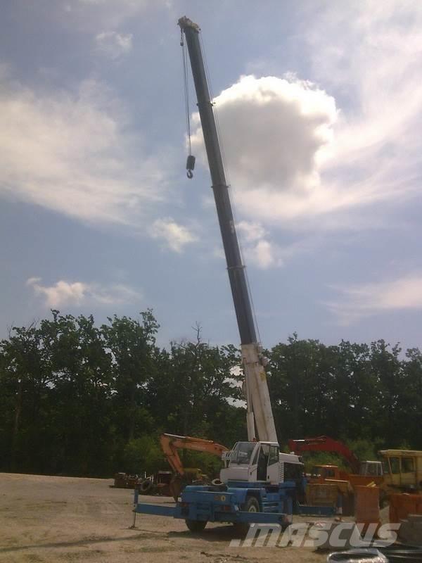 Compact Truck CT2-1 Ruwterrein kranen