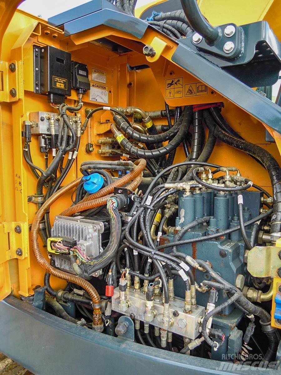 Hyundai HX145LCR Raupenbagger