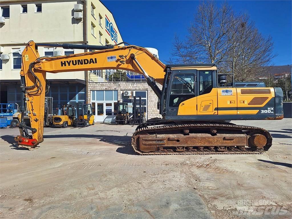 Hyundai HX300NL Raupenbagger