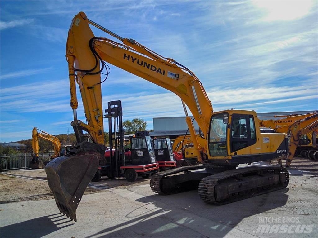 Hyundai R250LC-7 Raupenbagger