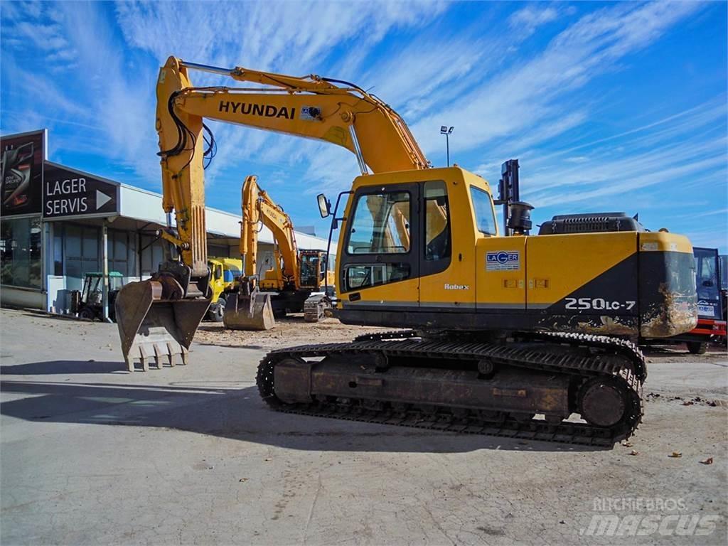 Hyundai R250LC-7 Raupenbagger