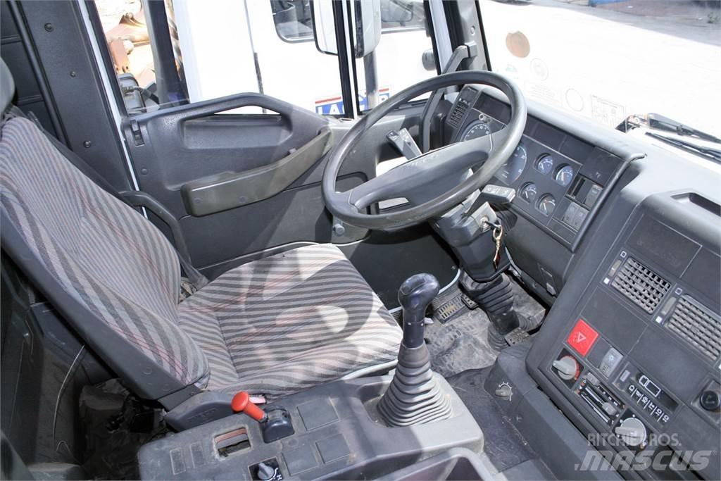 Iveco 720E42 Sattelzugmaschinen