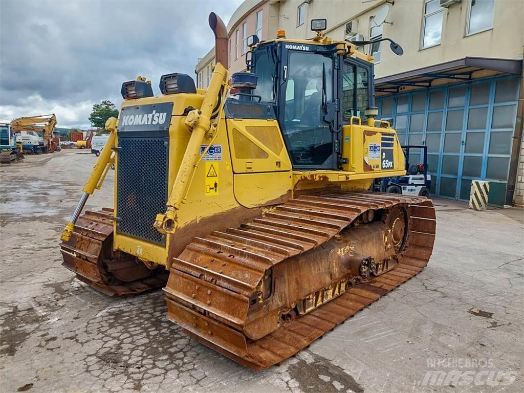 Komatsu D65PX-17 Bulldozer