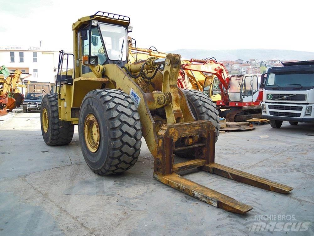 Komatsu WA500-1 Radlader