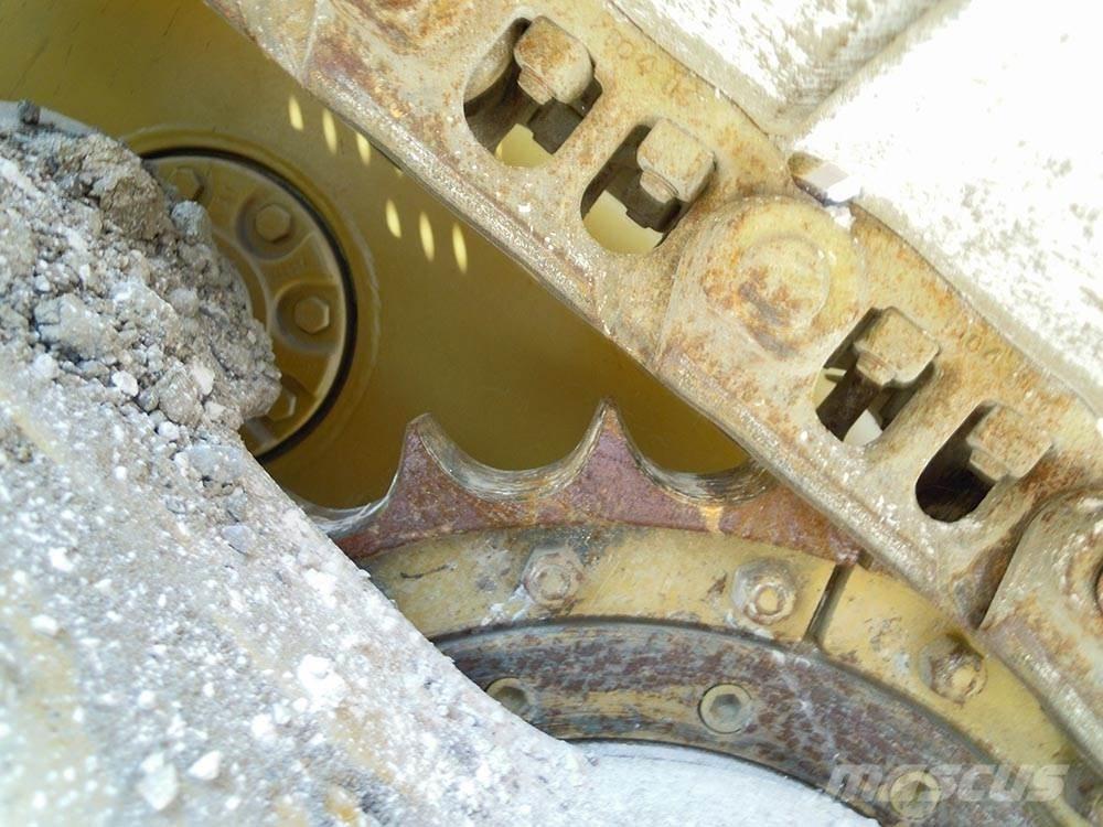 Liebherr PR 712M Bulldozer