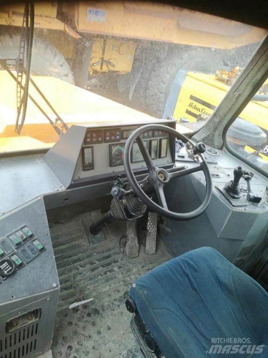 Moxy MT 40B Dumper - Knickgelenk