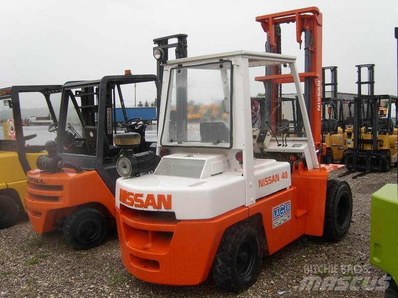 Nissan 40 Diesel heftrucks