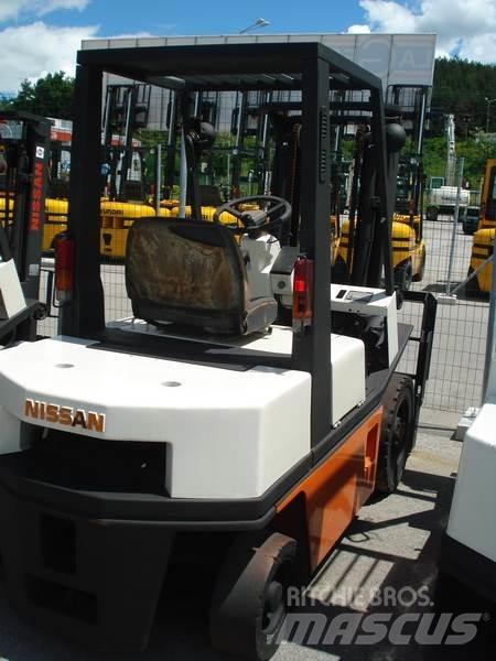 Nissan NH02M20 Heftrucks overige