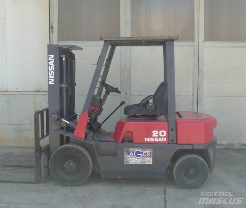 Nissan PJ02 Heftrucks overige