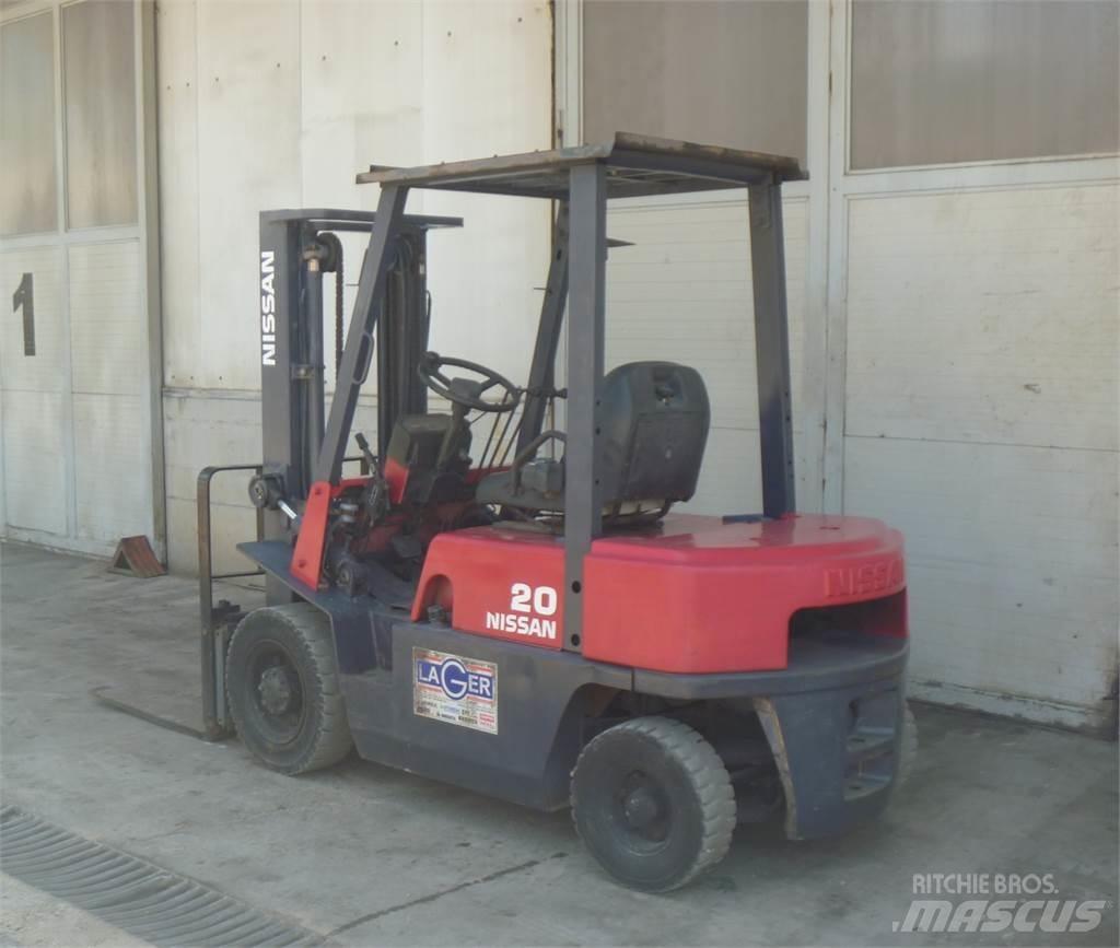 Nissan PJ02 Heftrucks overige