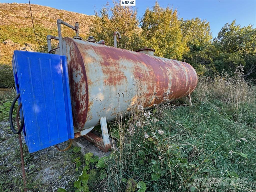  Dieseltank 12000L Andere Zubehörteile