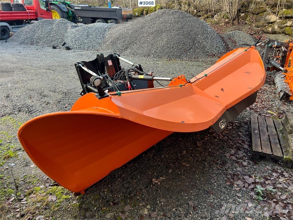 FMG Snøplog Schneeschilde und -pflüge