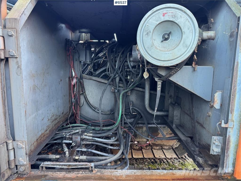 Hitachi EX 200-2. Raupenbagger