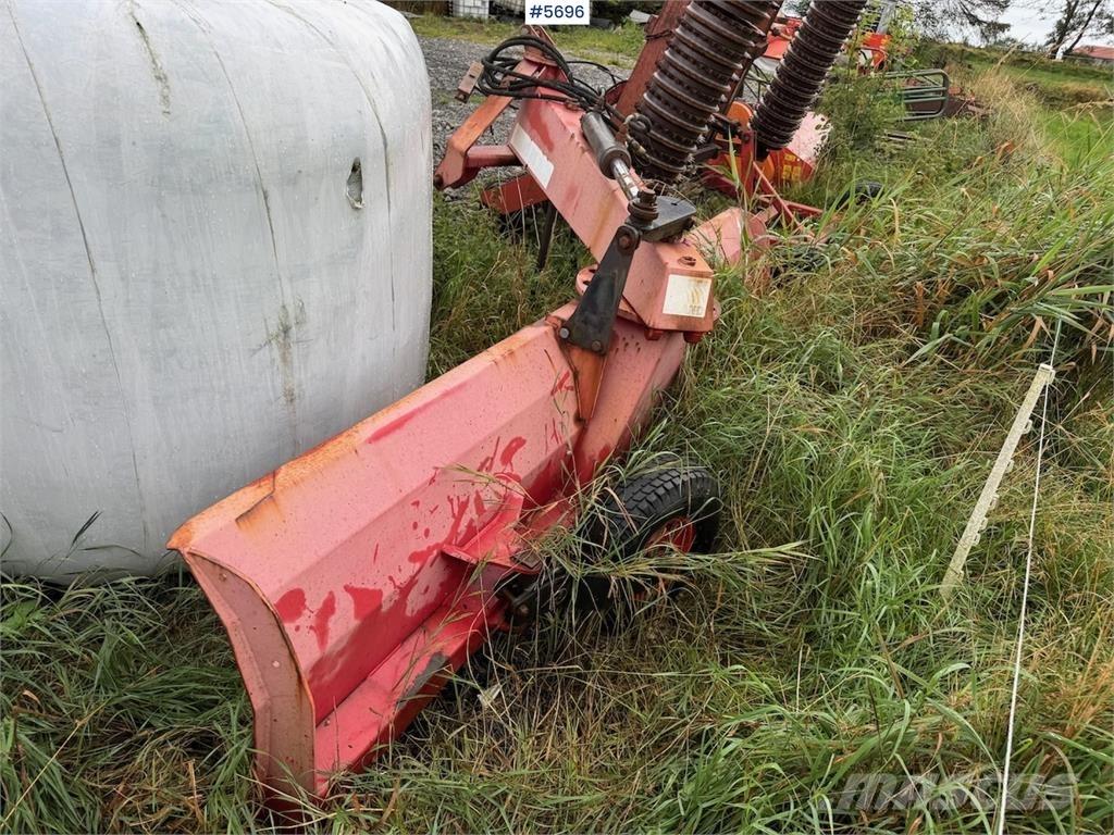 Igland RB 2870 Schneeschilde und -pflüge