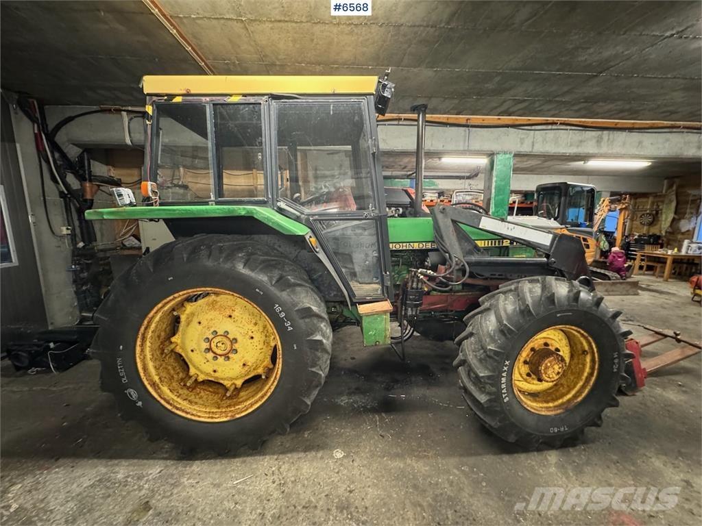 John Deere 2140 Traktoren
