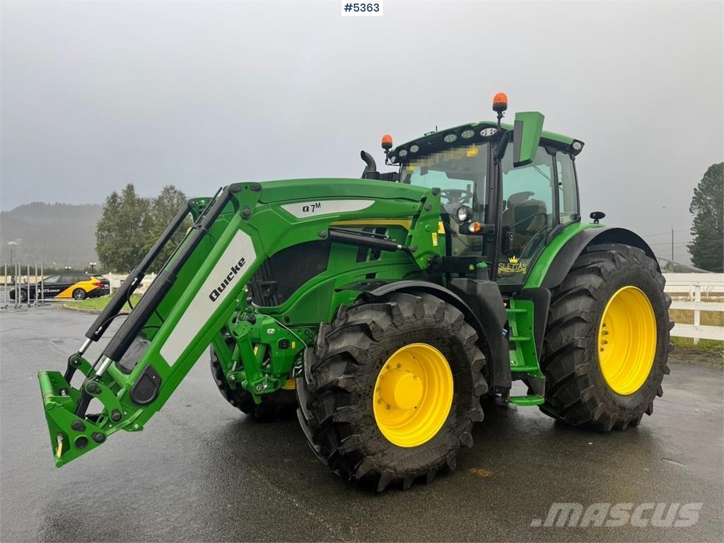John Deere 6R 215 Traktoren
