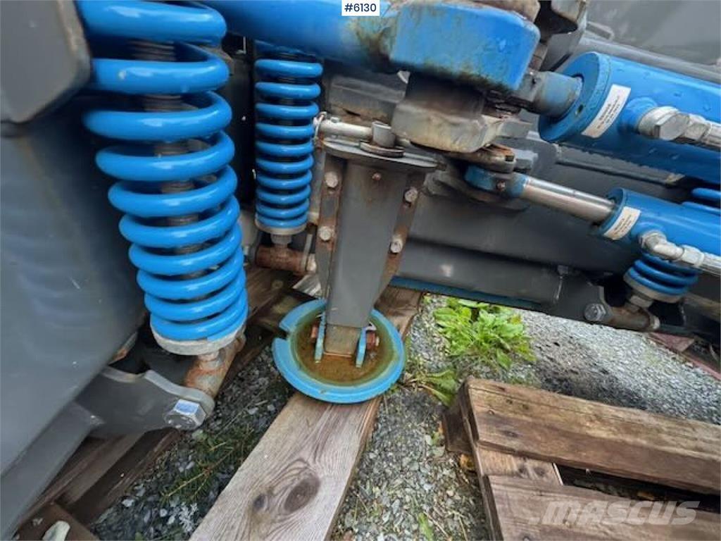 Snowek U420 Schneeschilde und -pflüge