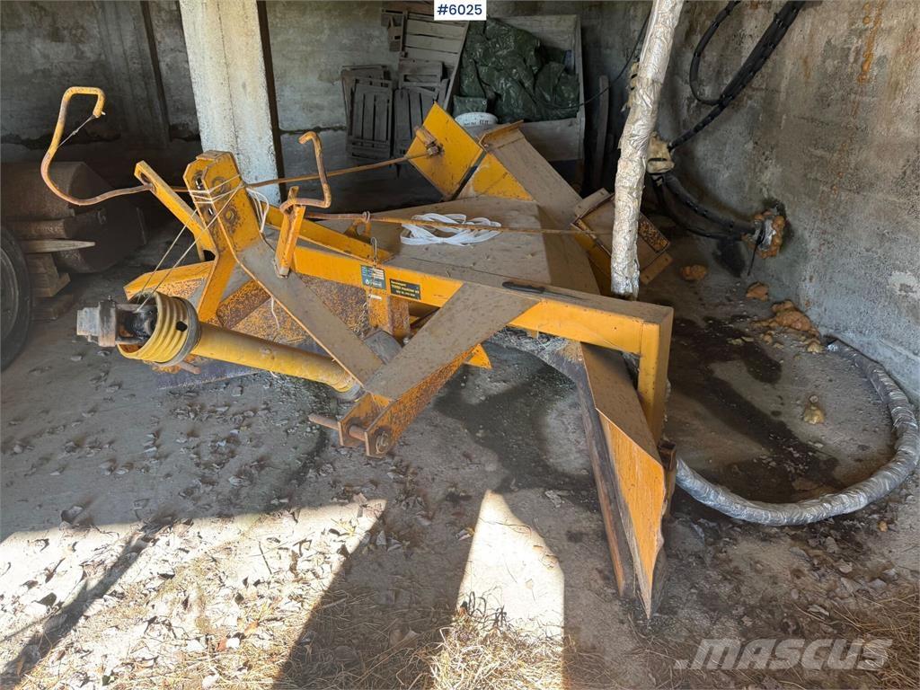 Terra V-Fres Schneeschilde und -pflüge