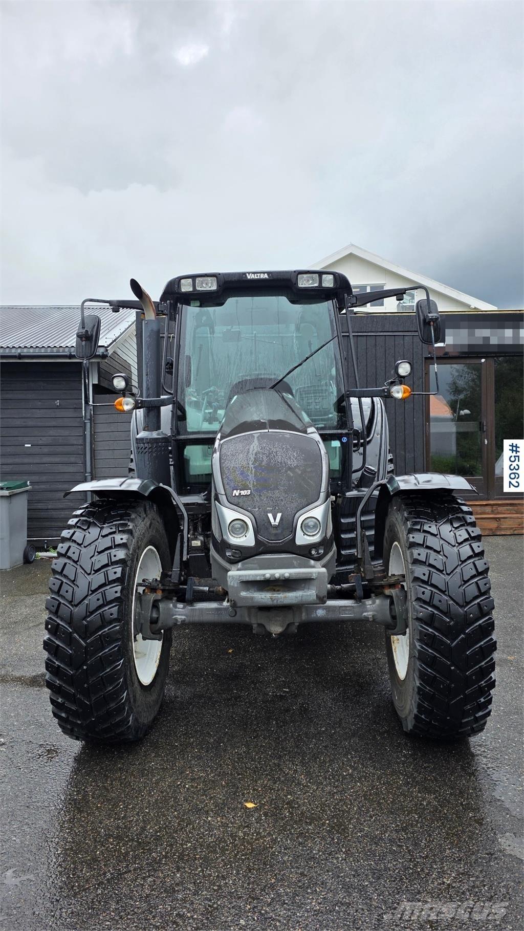 Valtra N103 Traktoren