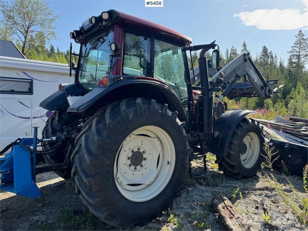 Valtra N123 Traktoren