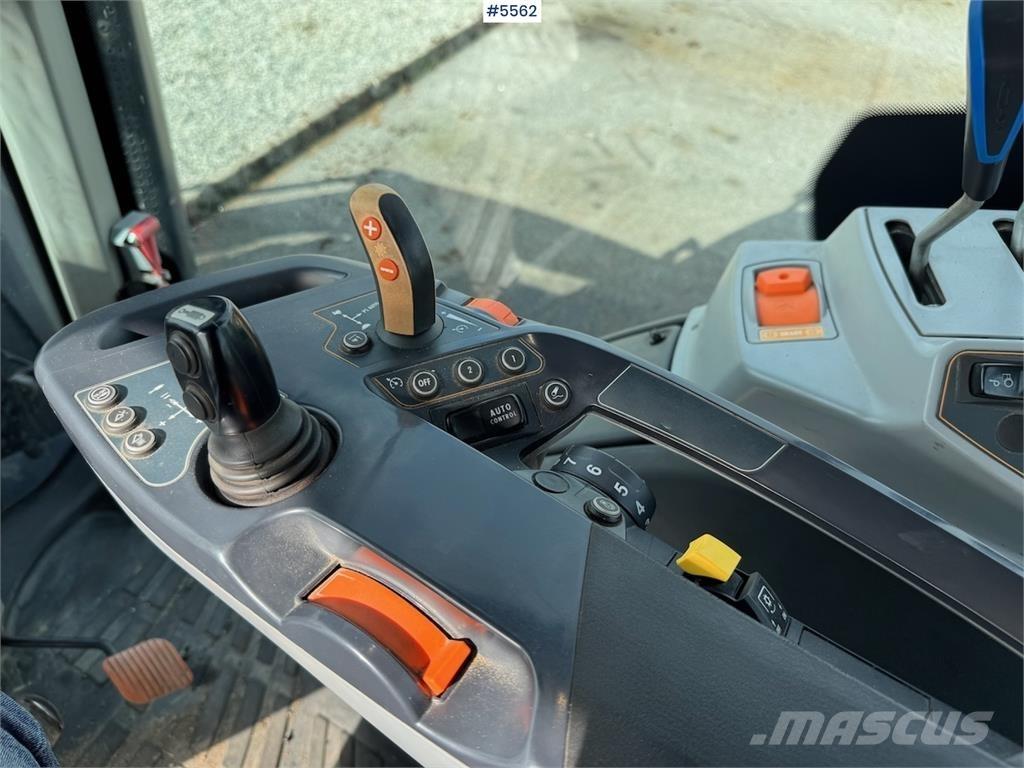 Valtra T194 Traktoren