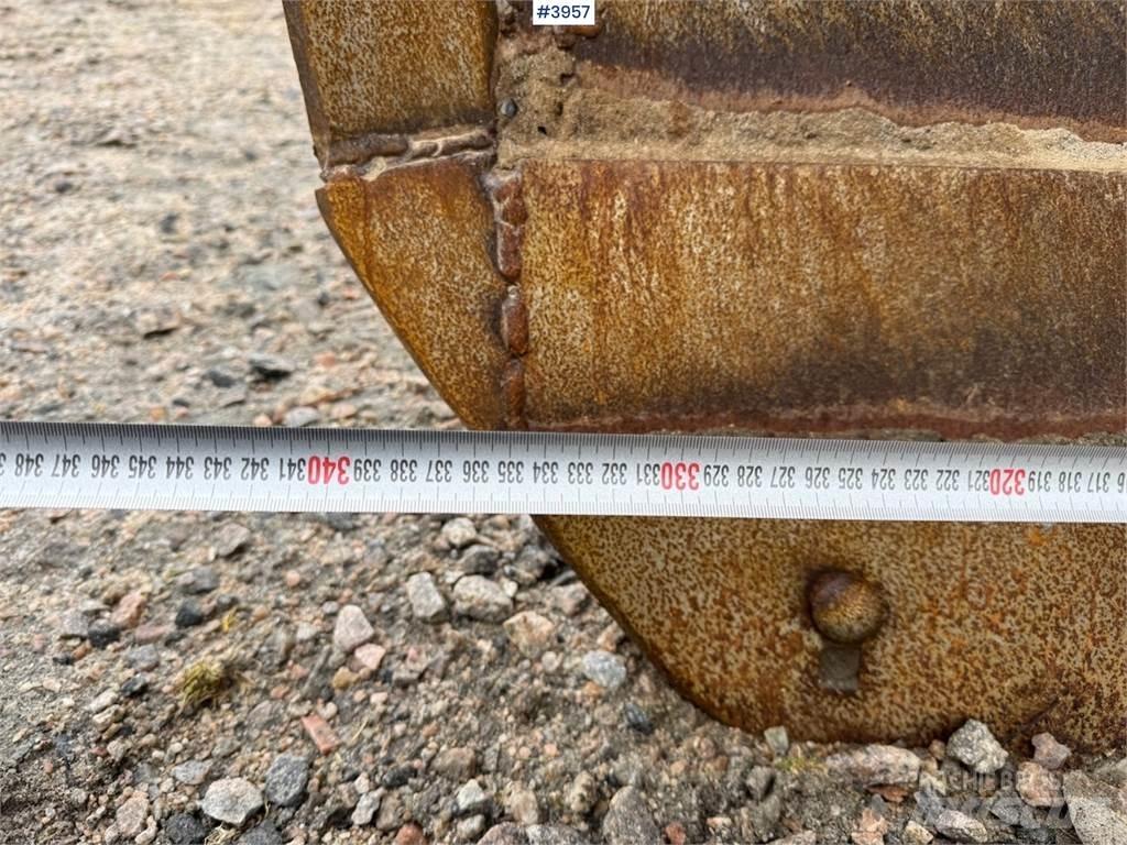 Vama Frontskjær Sonstige Schneeräumgeräte