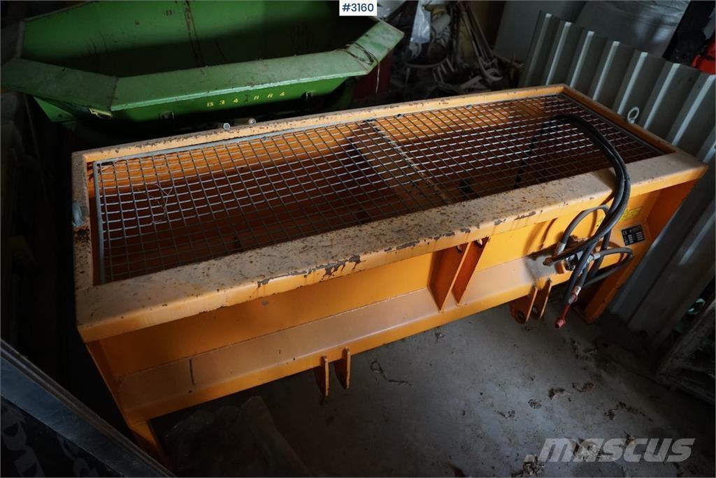  Westbjörn 2000 Schneeschilde und -pflüge