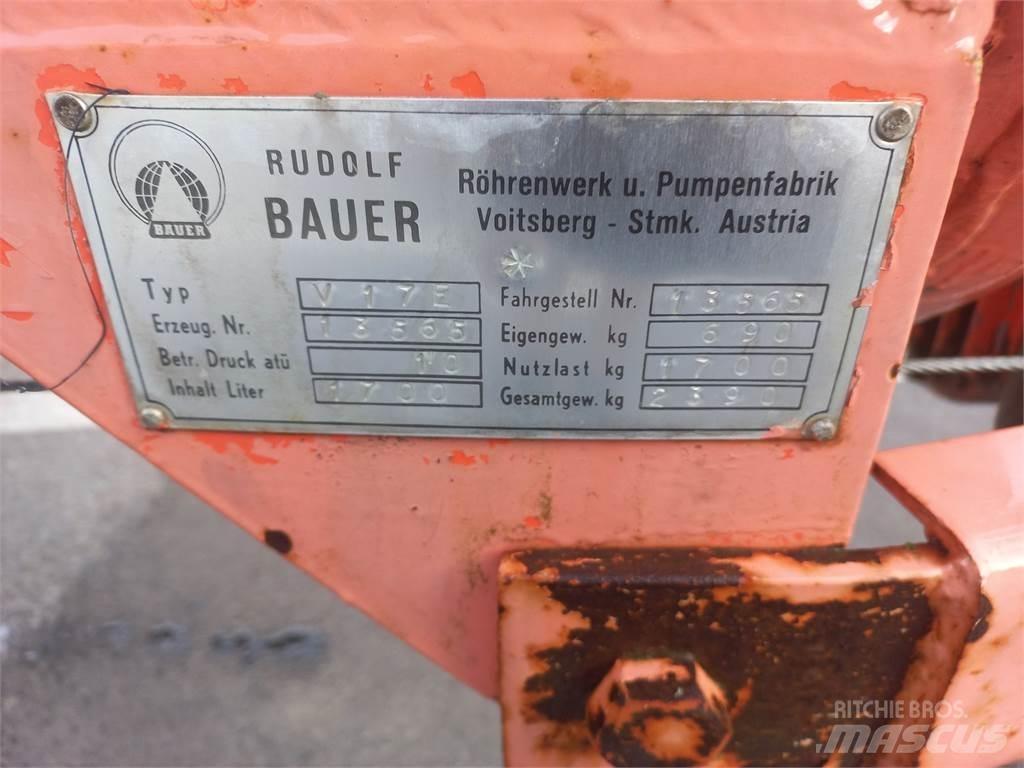 Bauer 1700 Gülletankwagen