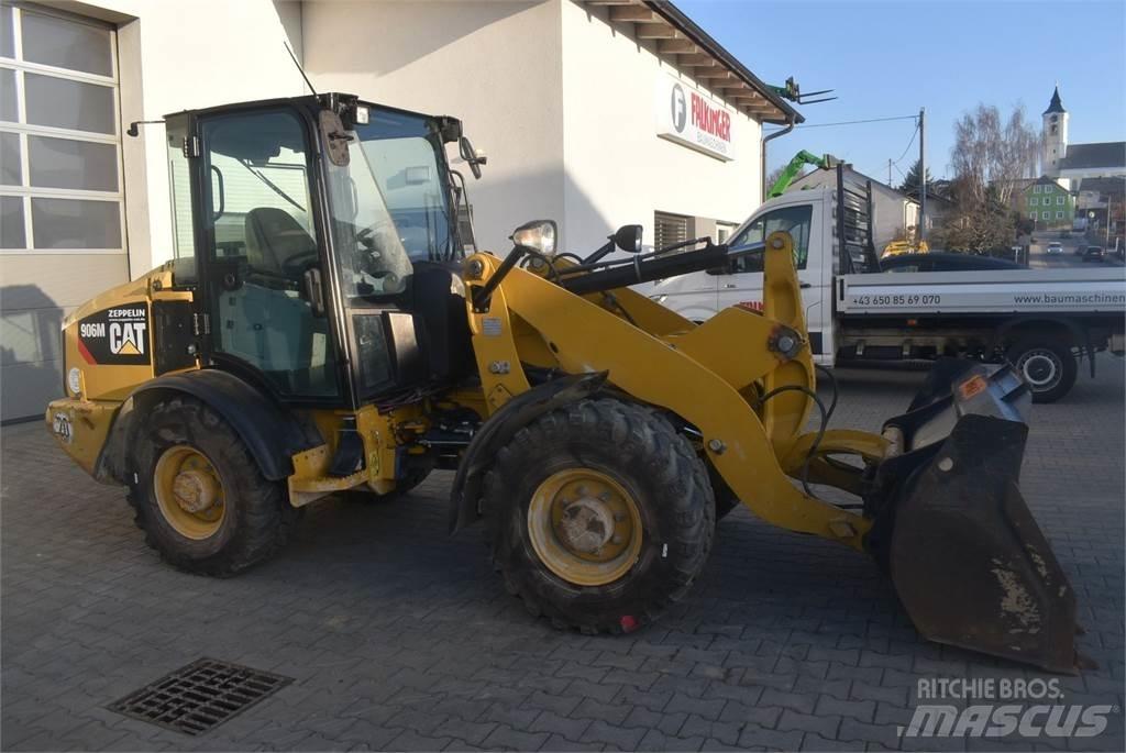CAT 906M Radlader