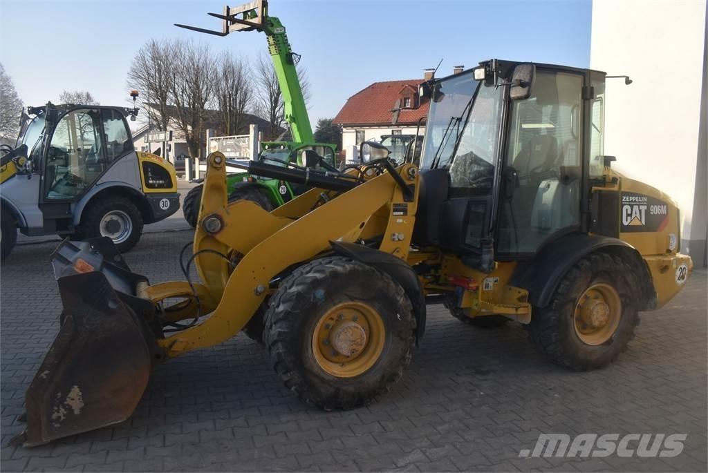 CAT 906M Radlader