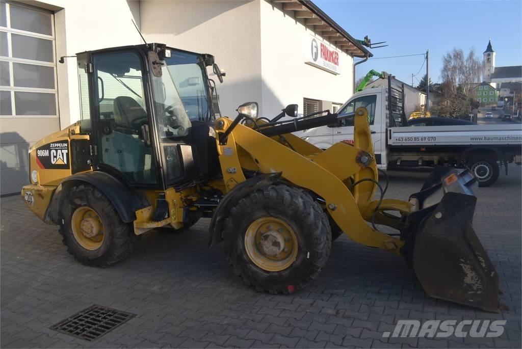 CAT 906M Radlader