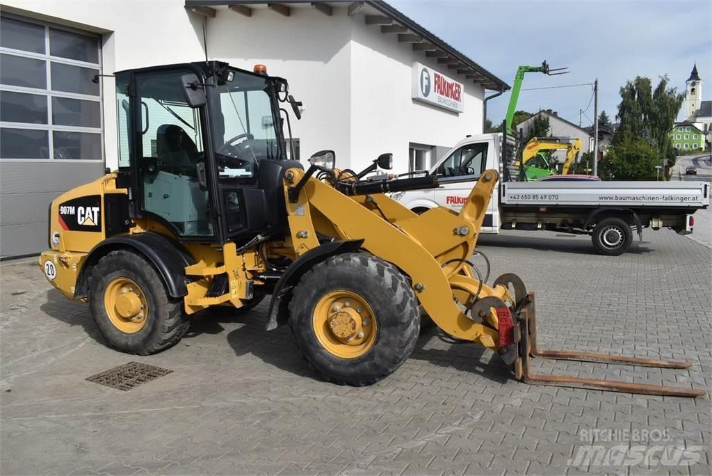 CAT 907M Radlader