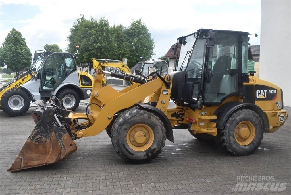 CAT 907M Radlader