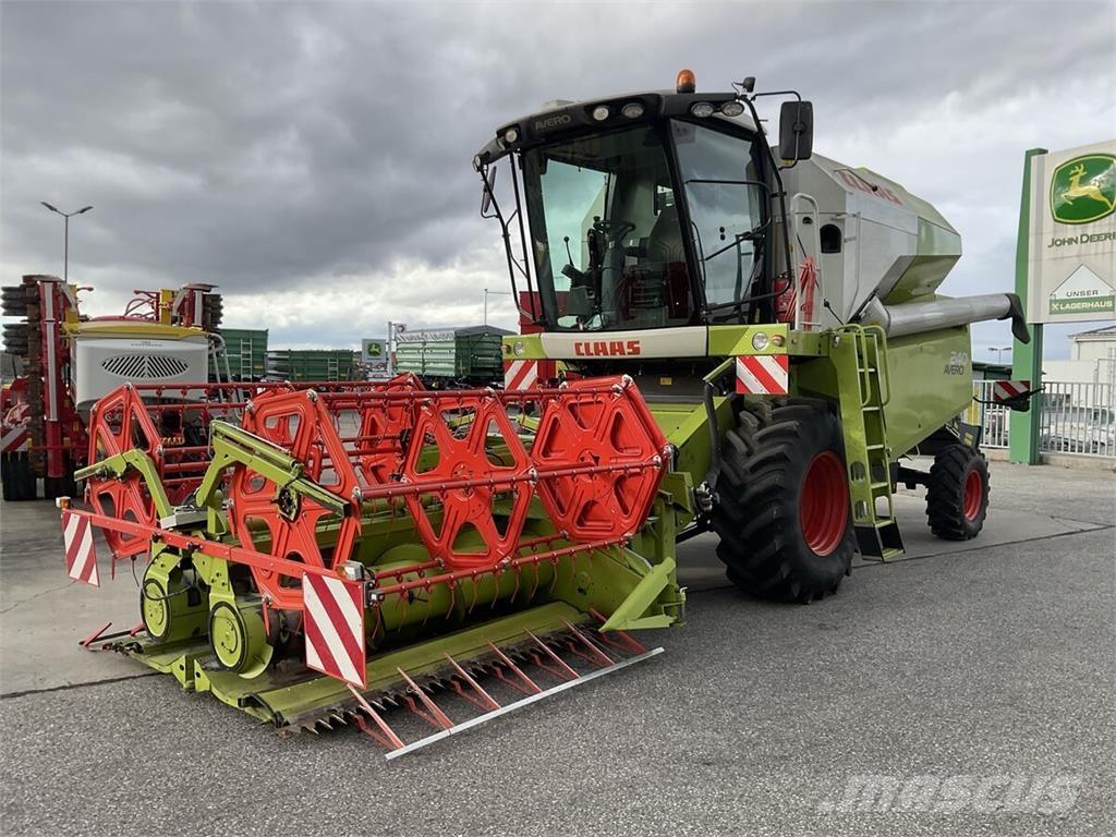 CLAAS AVERO 240 Mähdrescher