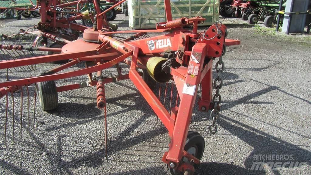 Fella 325D Schwader
