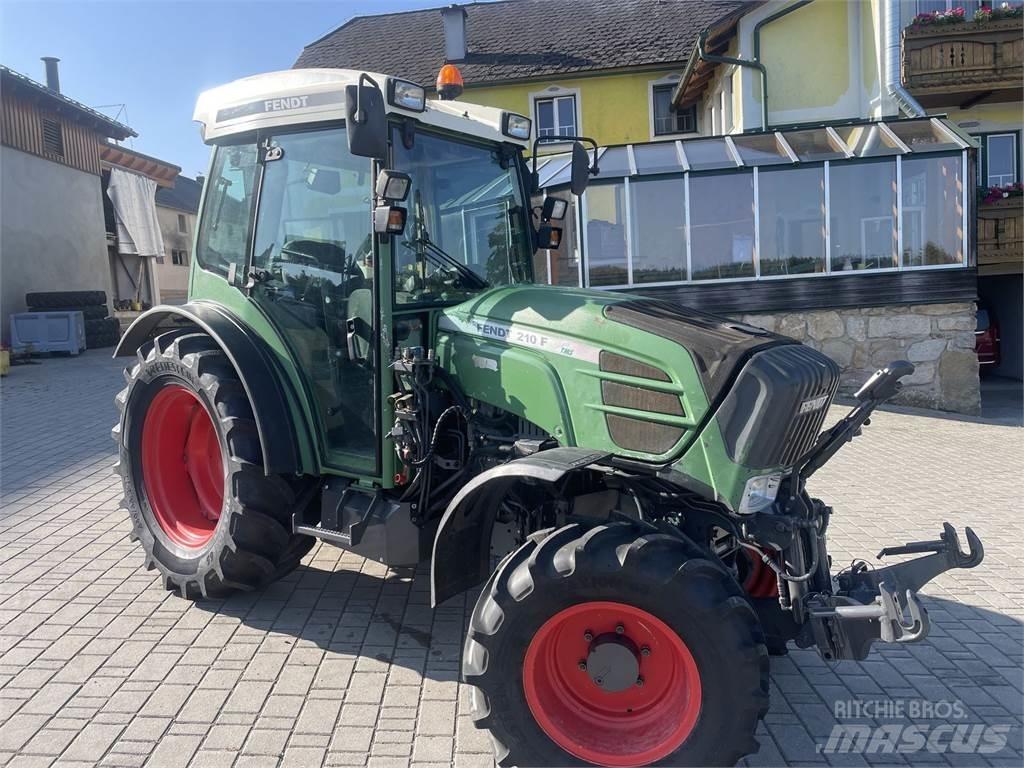 Fendt 210 F Profi Traktoren
