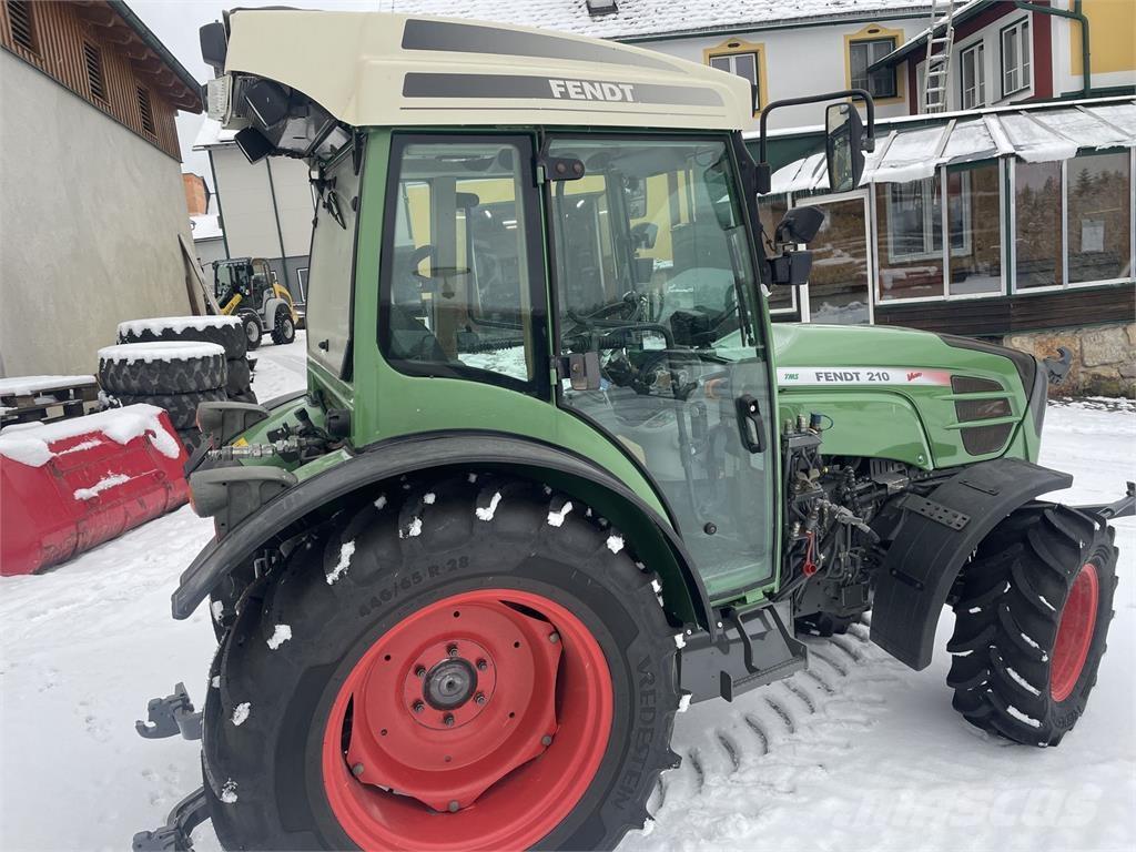 Fendt 210 Vario F Traktoren